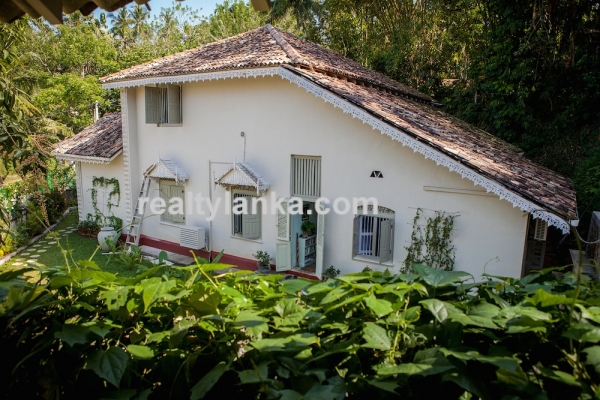 Old world charm - modern comforts