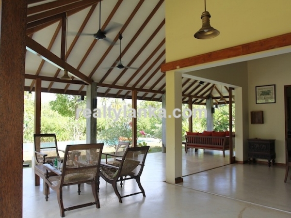 Secluded Villa in midst of a cinnamon Plantation