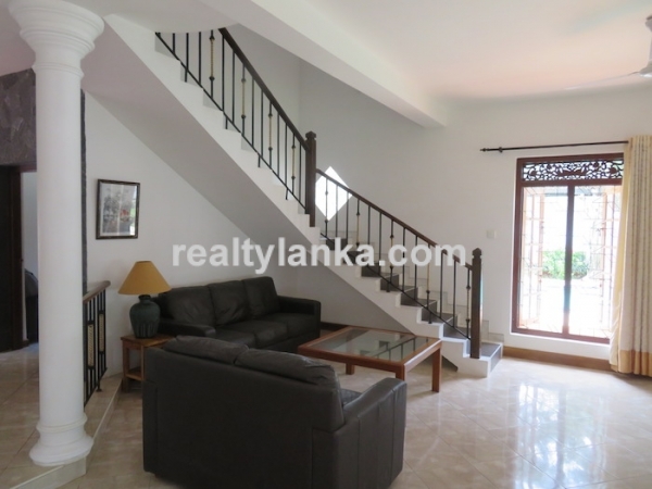 2 Houses With A Pool In Balapitiya