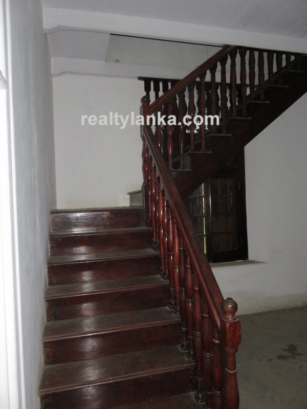 Well Maintained Colonial House In Galle