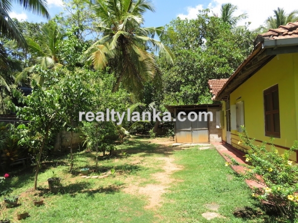Property Near Hirikatiya Beach...