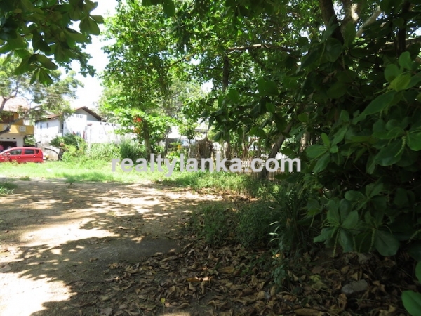 12M Beachfront Property In Dickwella