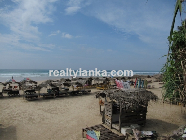 Property In walking Distance To The Beach